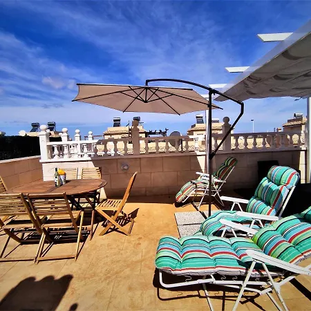 Modern Townhouse With Bbq & Terrace - Holiday home *