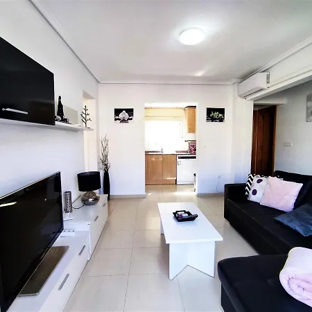 Modern Townhouse With Bbq & Terrace - Holiday home *