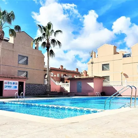 Holiday home Modern Townhouse With Bbq & Terrace - *