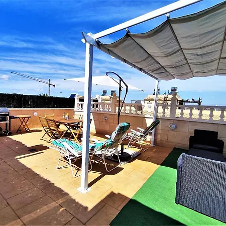 Modern Townhouse With Bbq & Terrace - *