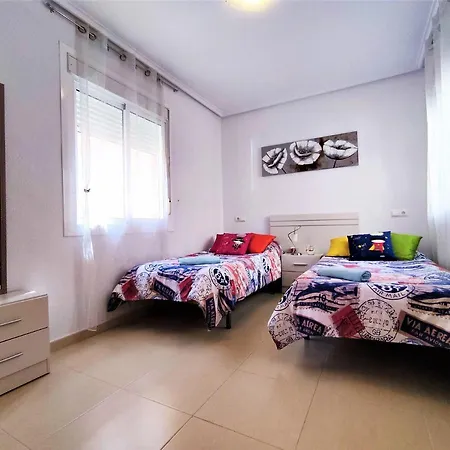 Modern Townhouse With Bbq & Terrace - Holiday home *