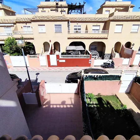 Modern Townhouse With Bbq & Terrace - Holiday home *